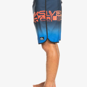 Quiksilver Men Everyday Scallop 19 Board Shorts